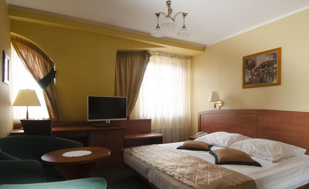 Hotel Atrium Nowy Tomysl Luaran gambar